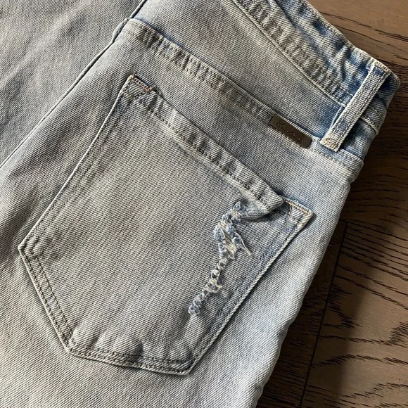 KanCan Mom High Waist Relaxed Thigh Tapered Leg Distressed Frayed Hem Jeans